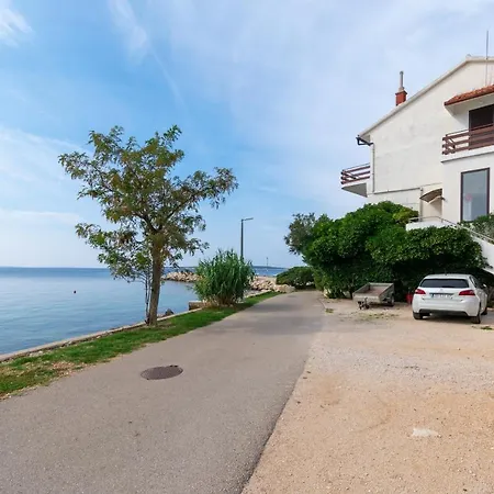 Mandre 4101a Apartman Kolan
