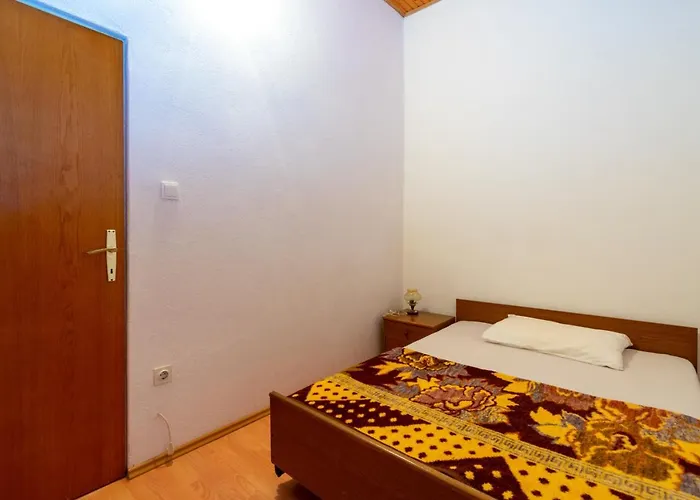 Mandre 4101a Apartman *