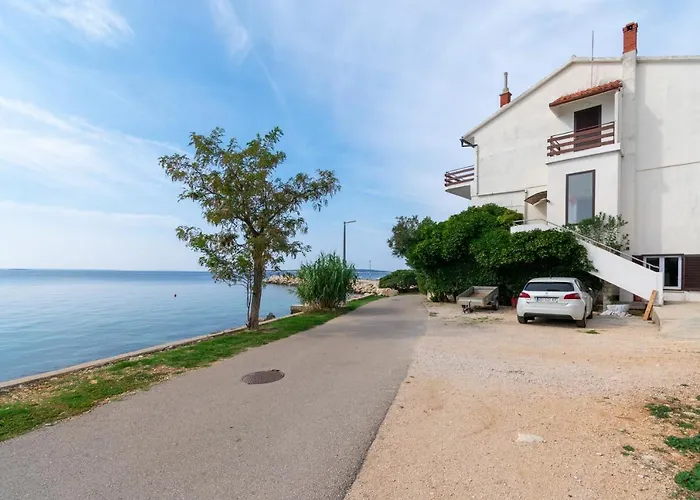 Mandre 4101a Апартаменты Колан